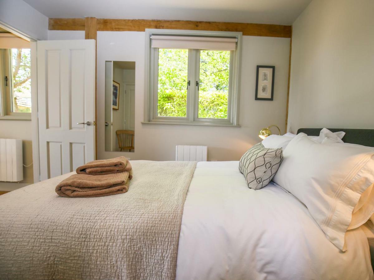 The Lodge At Mortons Malmesbury Luaran gambar