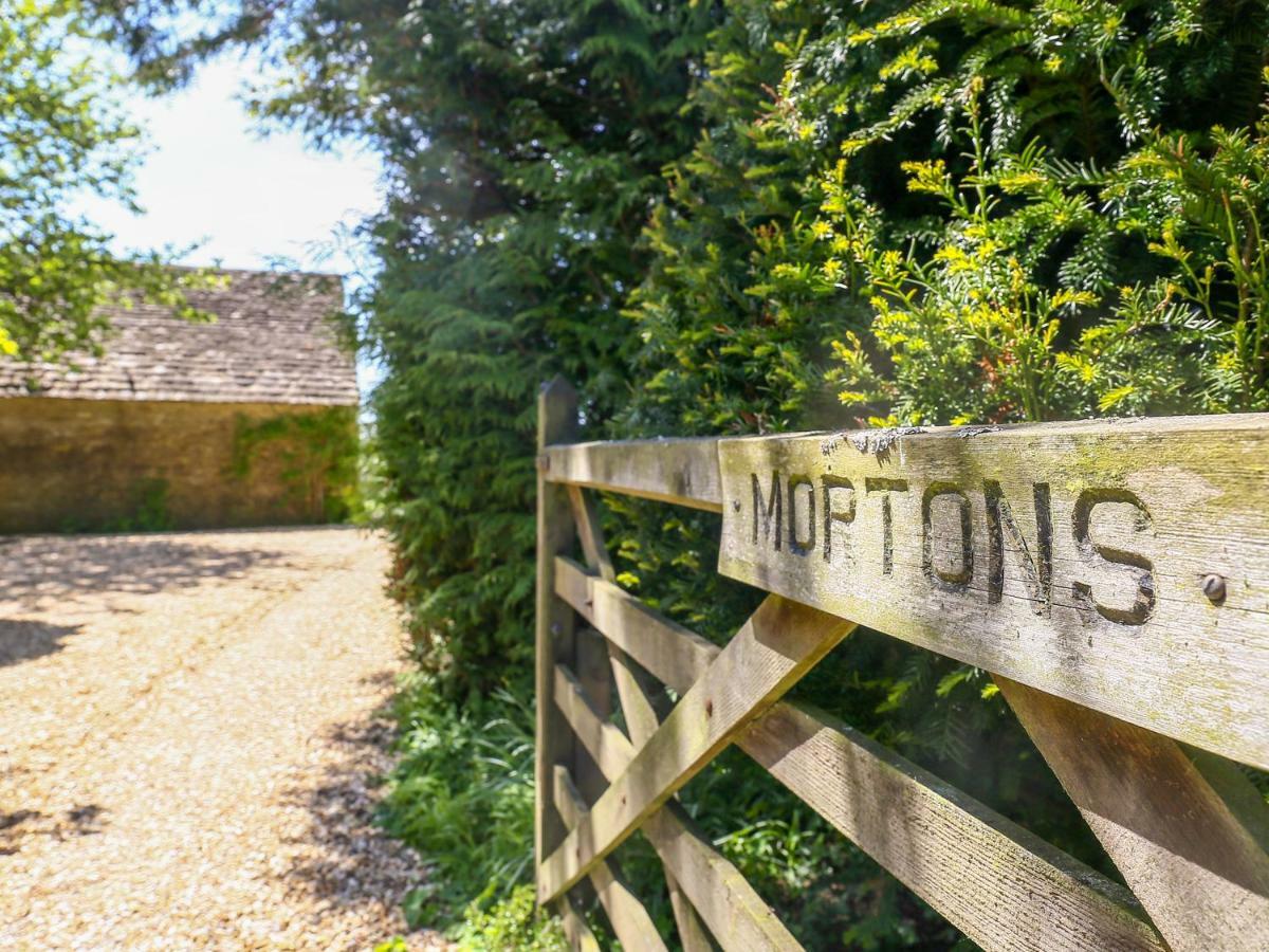 The Lodge At Mortons Malmesbury Luaran gambar